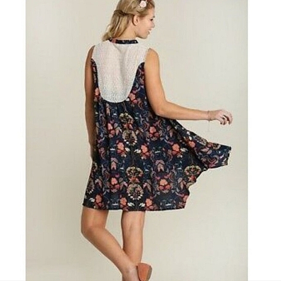 Umgee Lace Trim Mini Dress Blue Floral Sz Small And Large - Picture 7 of 8